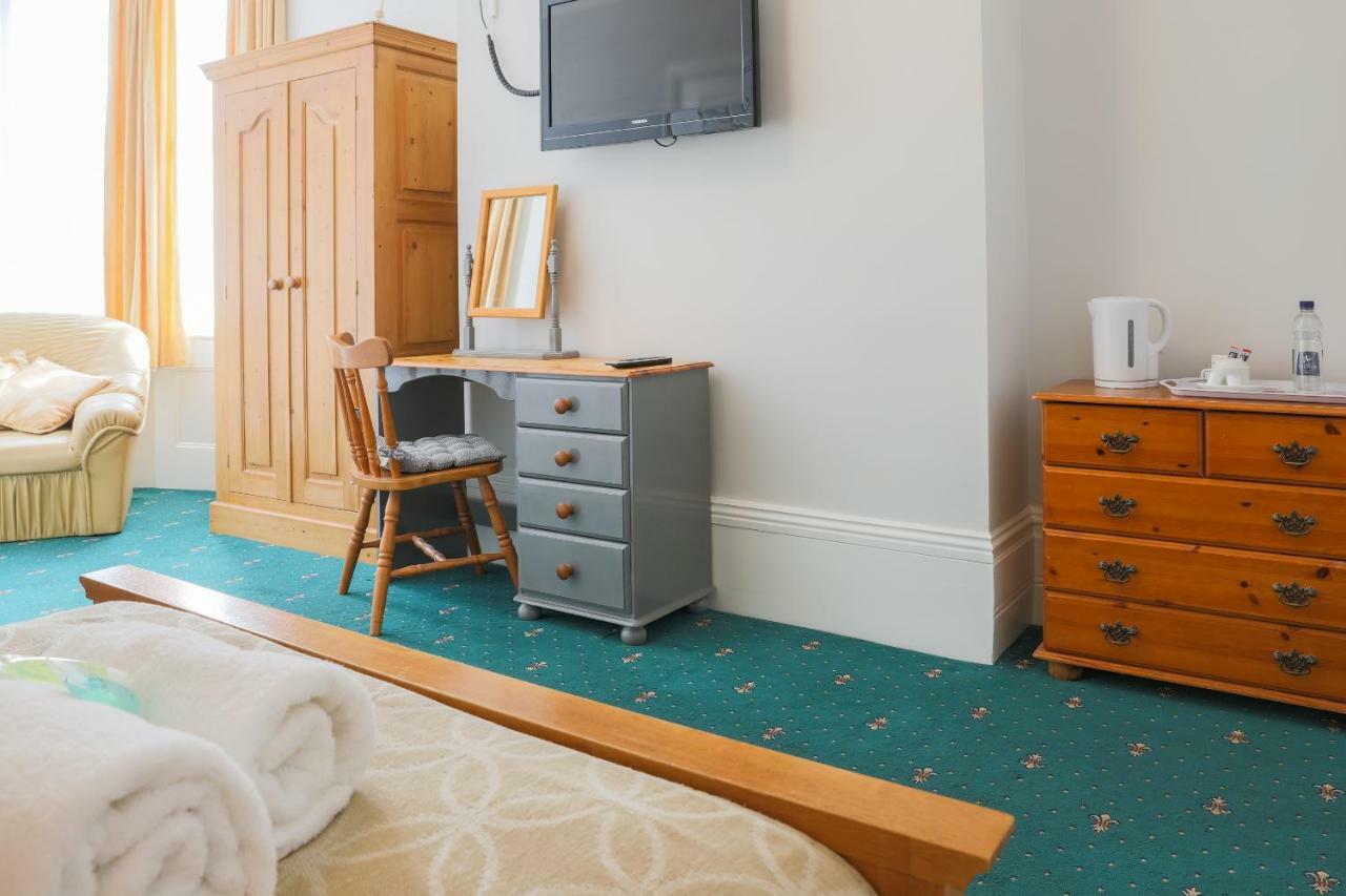 The Clee Hotel - Cleethorpes, Grimsby, Lincolnshire Dış mekan fotoğraf